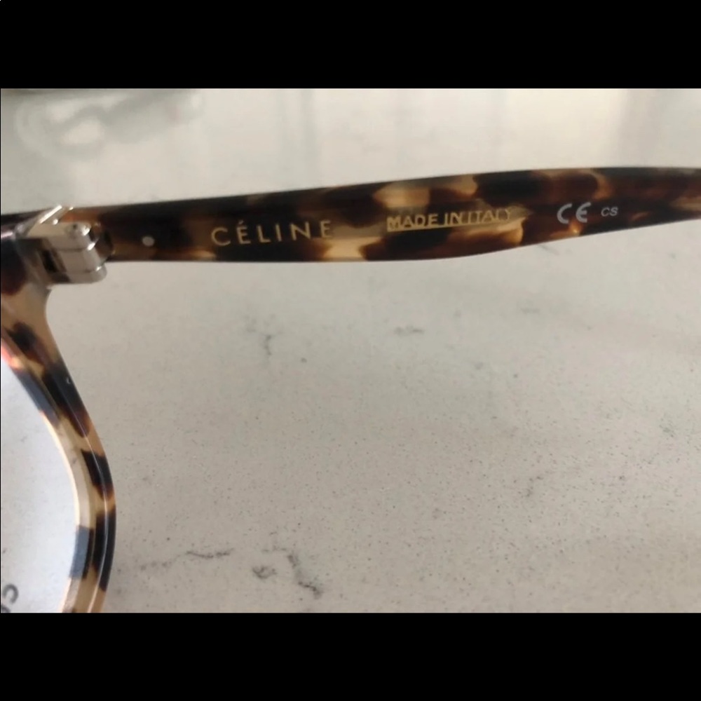 Celine light tortoise frames , it has rx on it - Picture 6 of 7